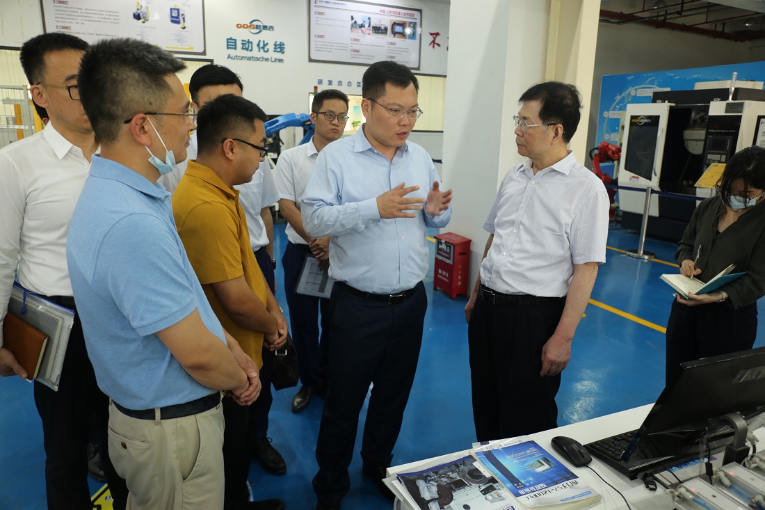  交通银行广东省分行行长唐朔一行调研 恒行娱乐智能（广州）研究院