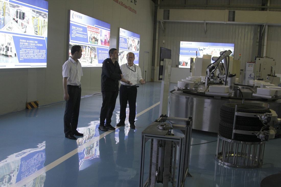 中国机械工业联合会党委书记、会长徐念沙一行到我司旅行调研